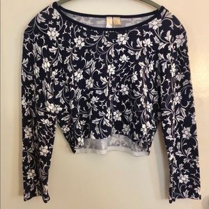 Long sleeve crop top